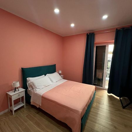 Mastersa' Guest House Napoli Esterno foto