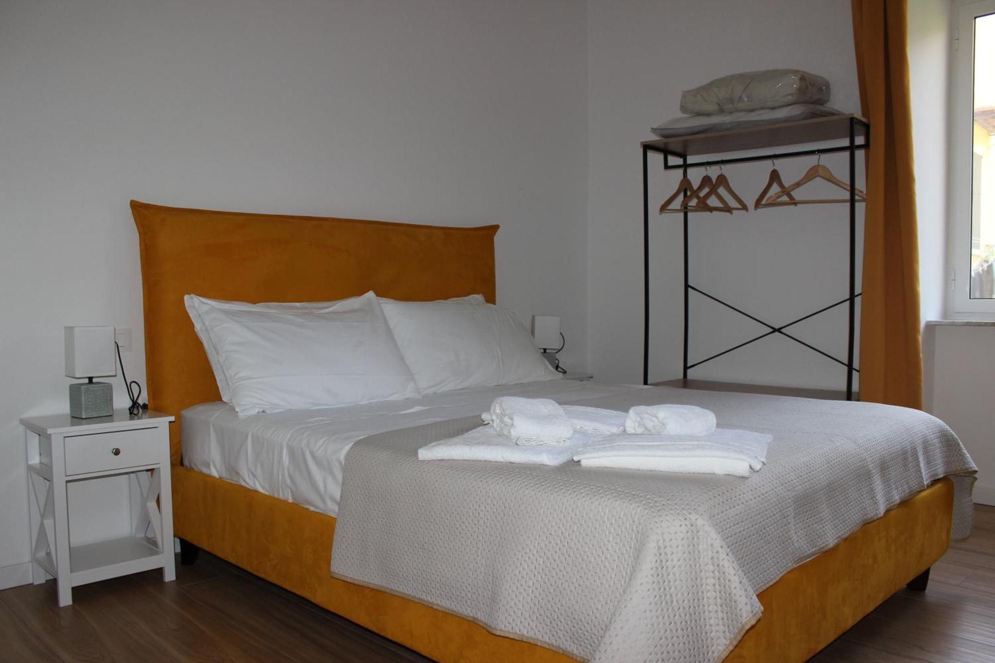 Mastersa' Guest House Napoli Esterno foto